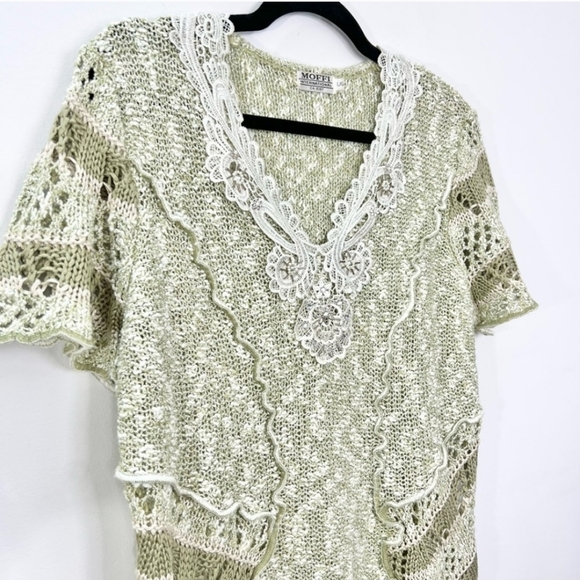 Sage green beaded lace short sleeve knit sweater L - Picture 3 of 13